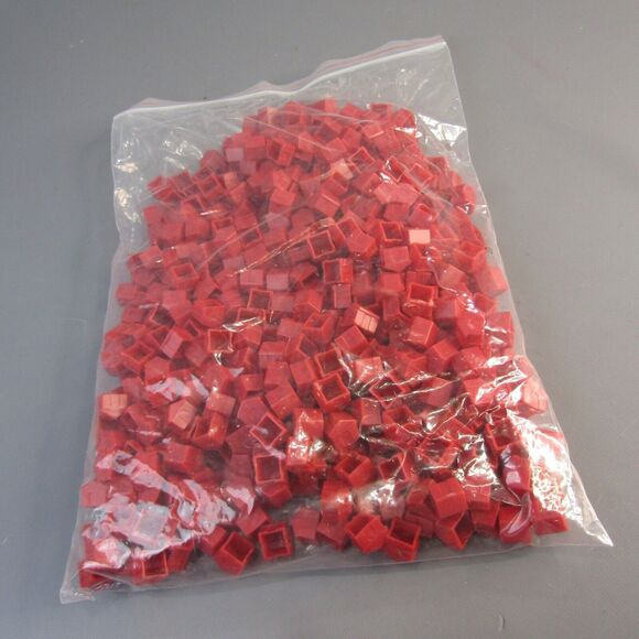 Bulk Lot of 2000 Red Plastic Houses Board Game Pieces NEW Tokens 0.5" Parts - Picture 2 of 4